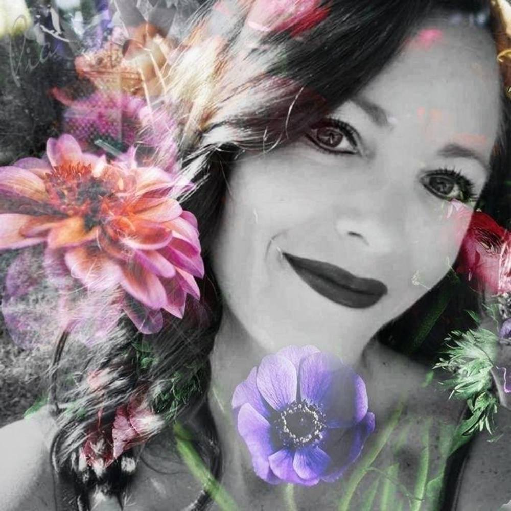 Meet your Posher, April